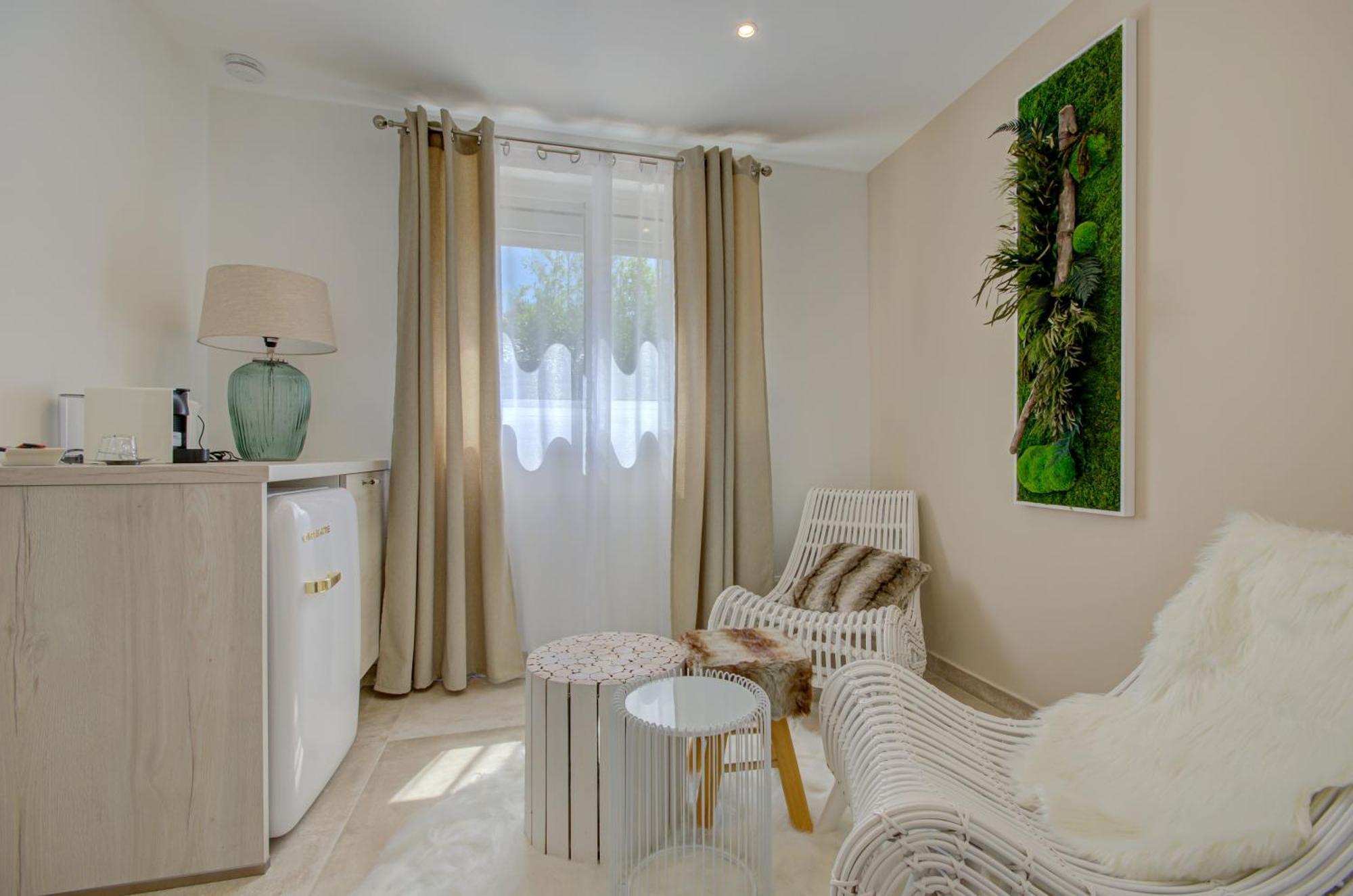 فندق Domaine Le Courti - Adult Only Le Barcarès الغرفة الصورة